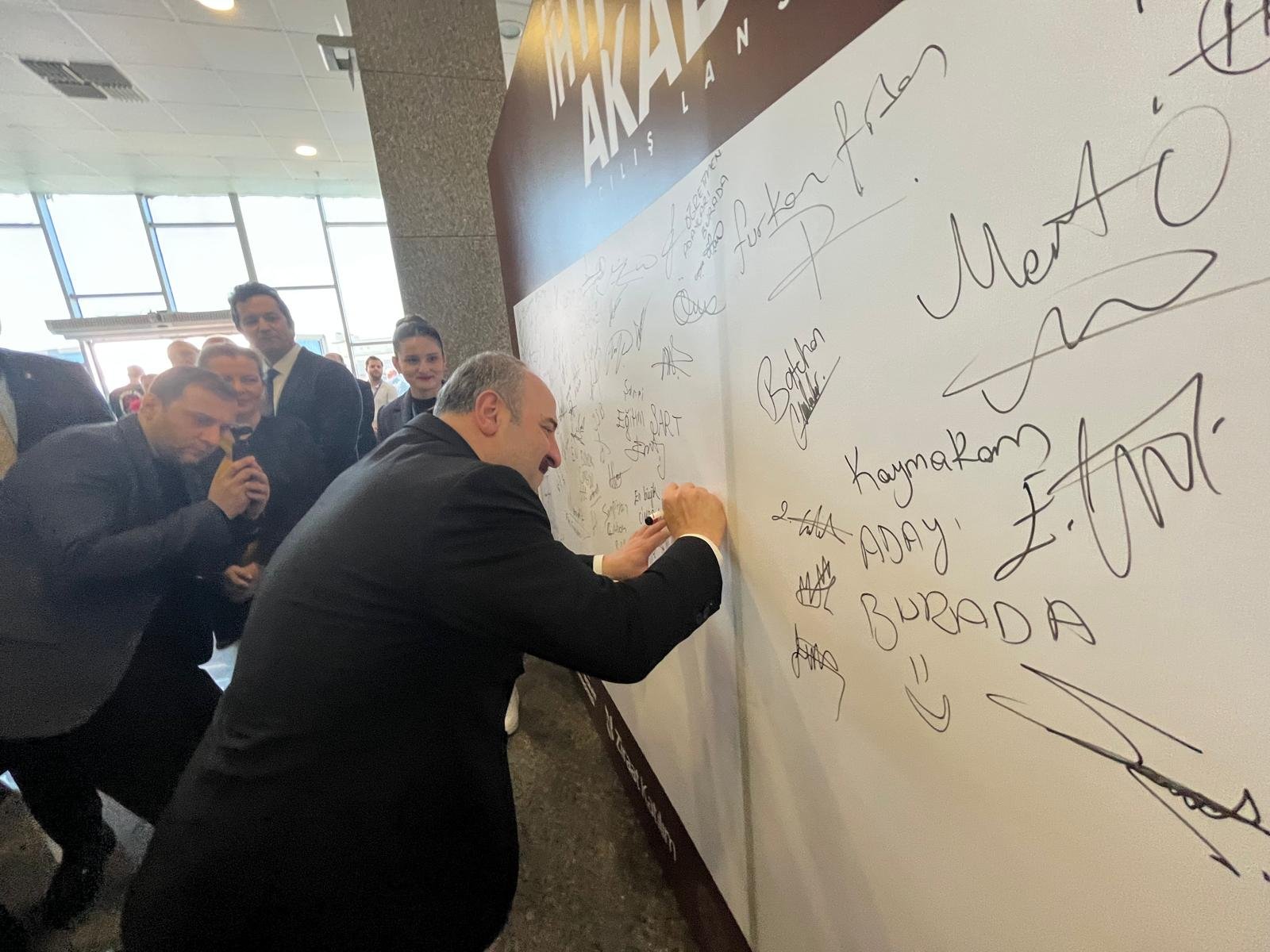 Tam Bağımsız Ülkeyi İnşa Etme Yolunda Büyük Savaş Verdik! İmza Gazetesi (5)