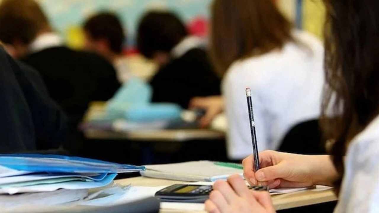 18 Mayıs Pazartesi Okullarda Ders Var: 19 Mayıs Tatili İçin Takvim Netleşti