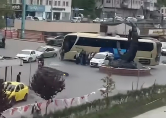 Zonguldak Kozlu Otobüs Kaza Imza Gazetesi