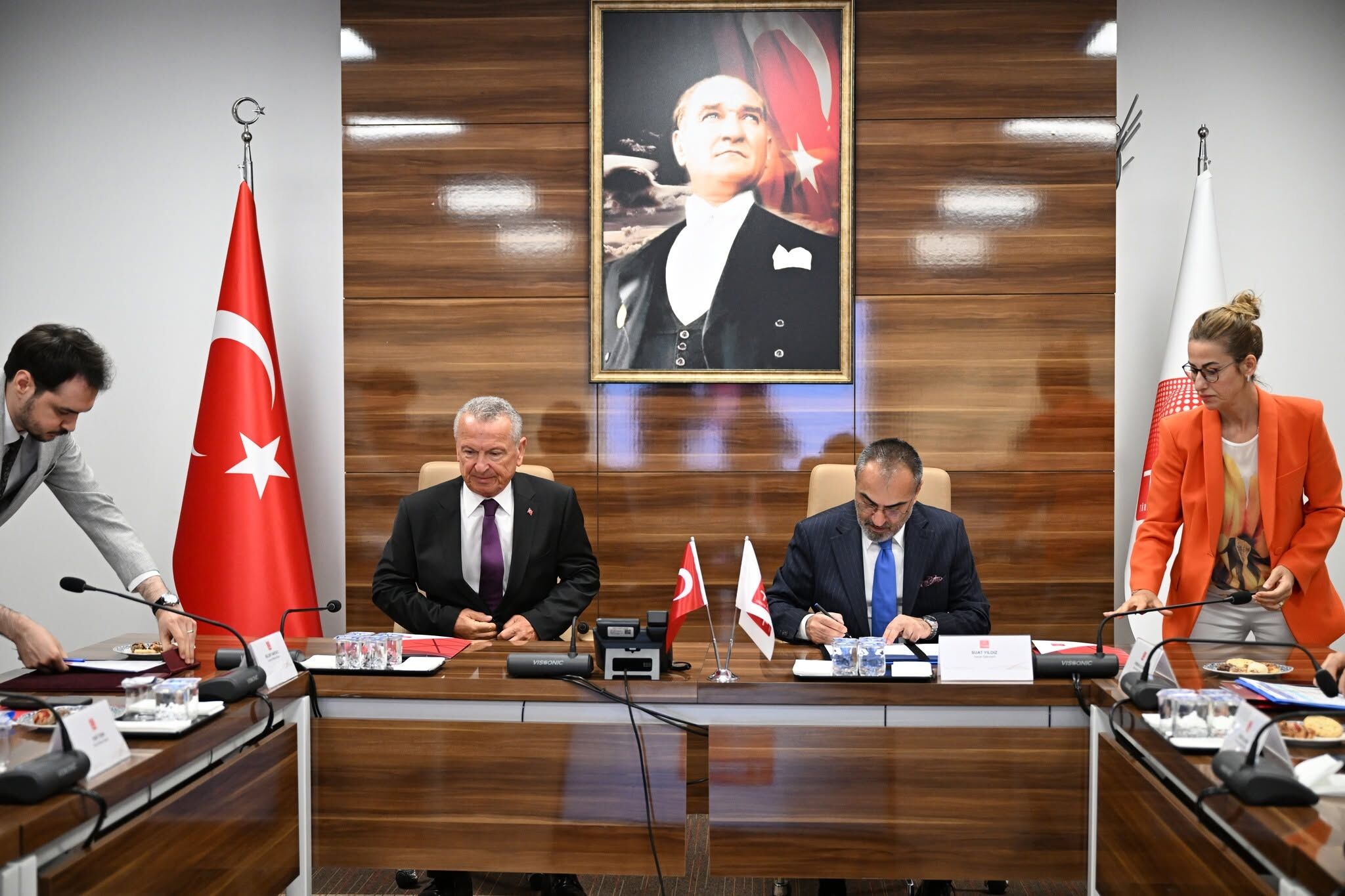 Batı Karadeniz’e Tbb Kalkanı! 8 Belediyeye 19 İş Makinesi! İmza Gazetesi̇