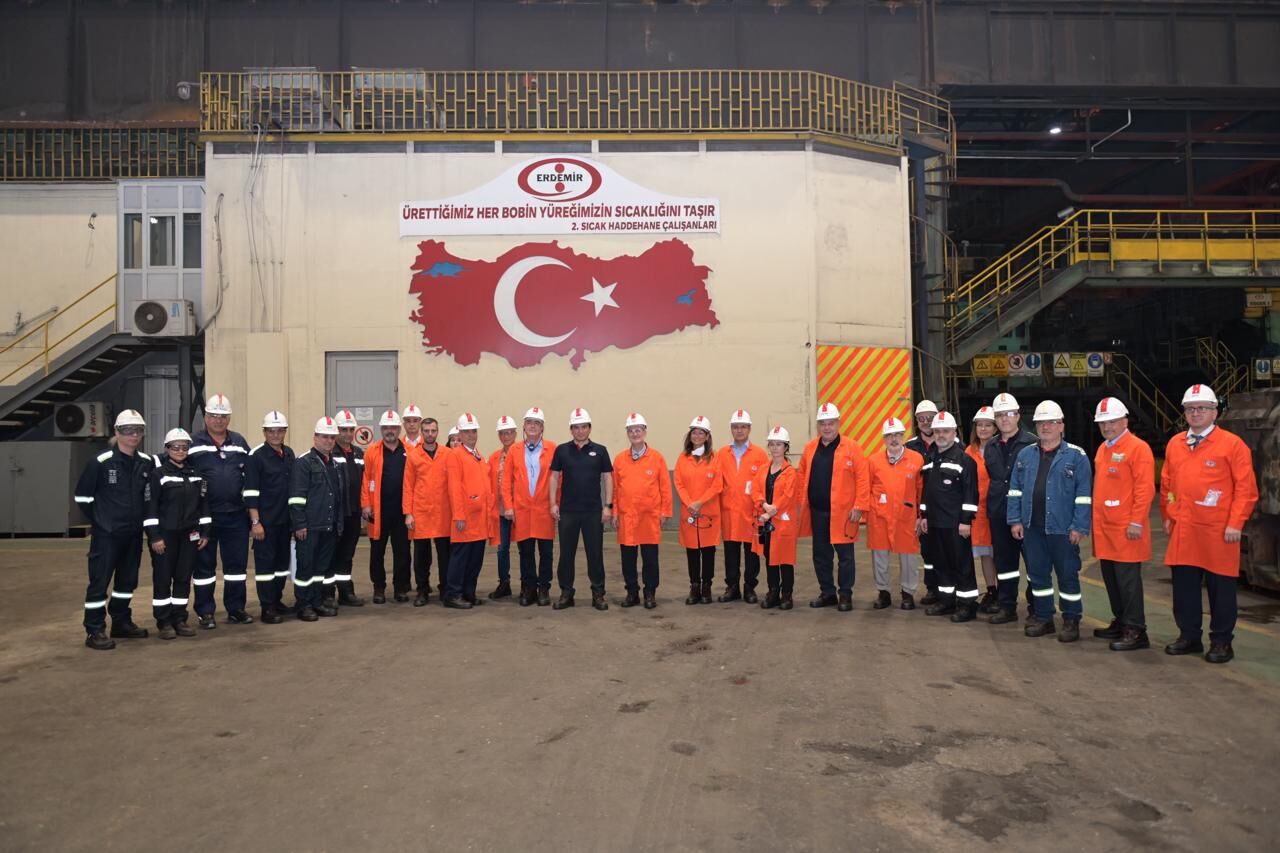 Erdemir 61 Yaşında 1