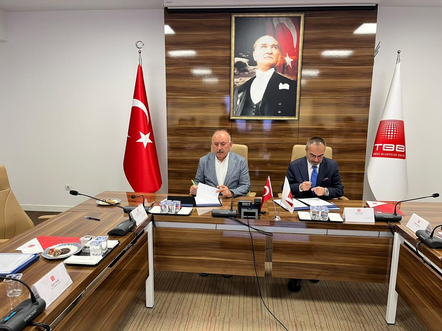 Gökçebey Belediyesi'ne Büyük Destek! Tbb Ve İbb İle İş Makinesi Protokolü İmzalandı! İmza Gazetesi̇ (1)