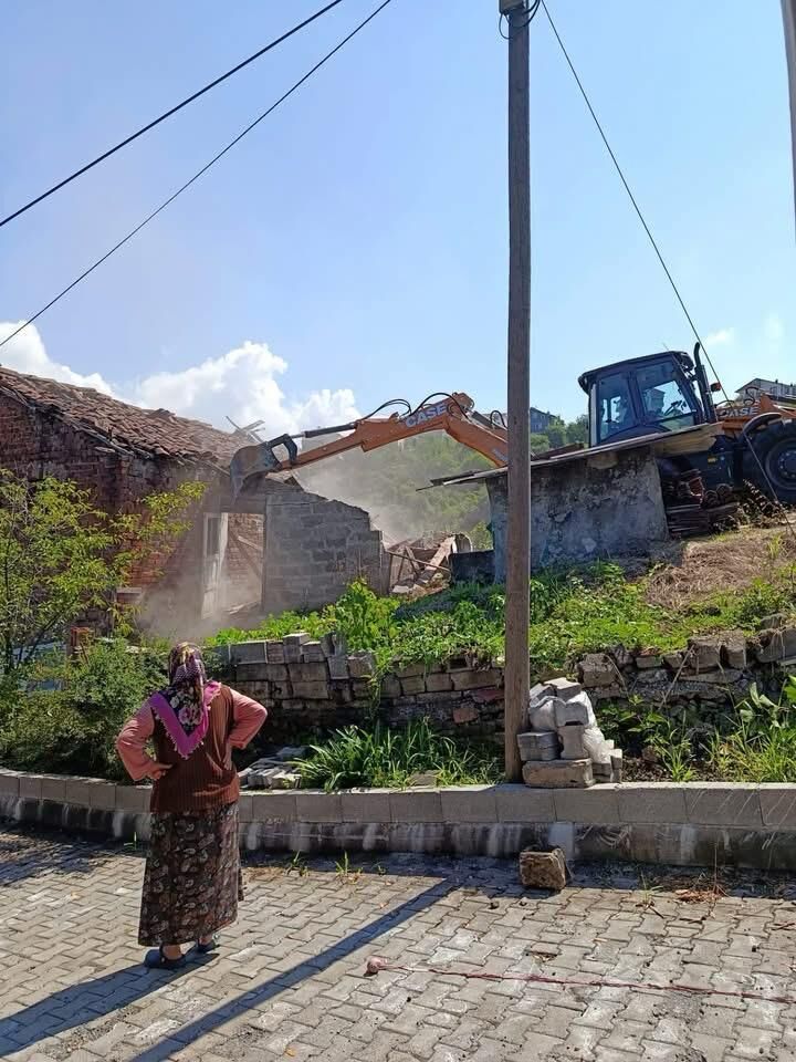 Zonguldak’ta Yerle Yeksan Edildi!