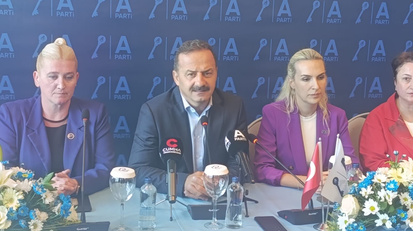 Ulusal Basında Tekelleşme Var. İyi ki Yerel Basın var!