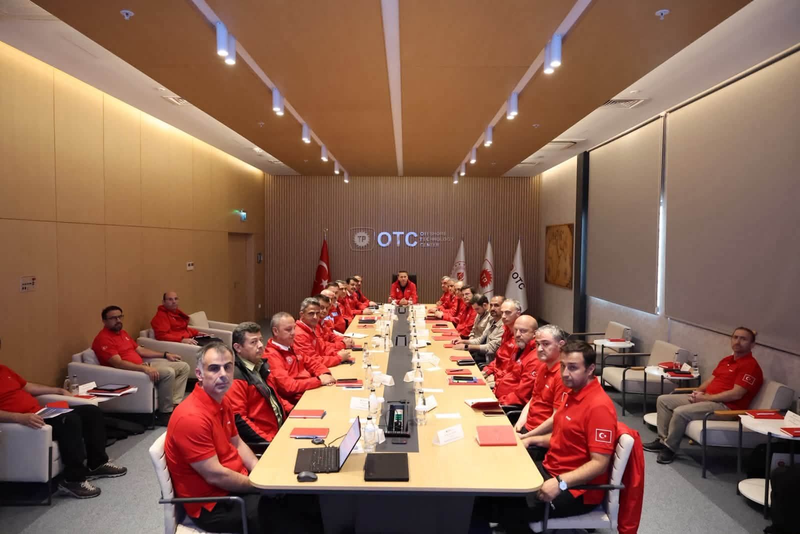 İmza Gazetesi̇ ​Enerji Ve Tabii Kaynaklar Bakanı Alparslan Bayraktar, Filyos Doğal Gaz Sahası'nda (1)