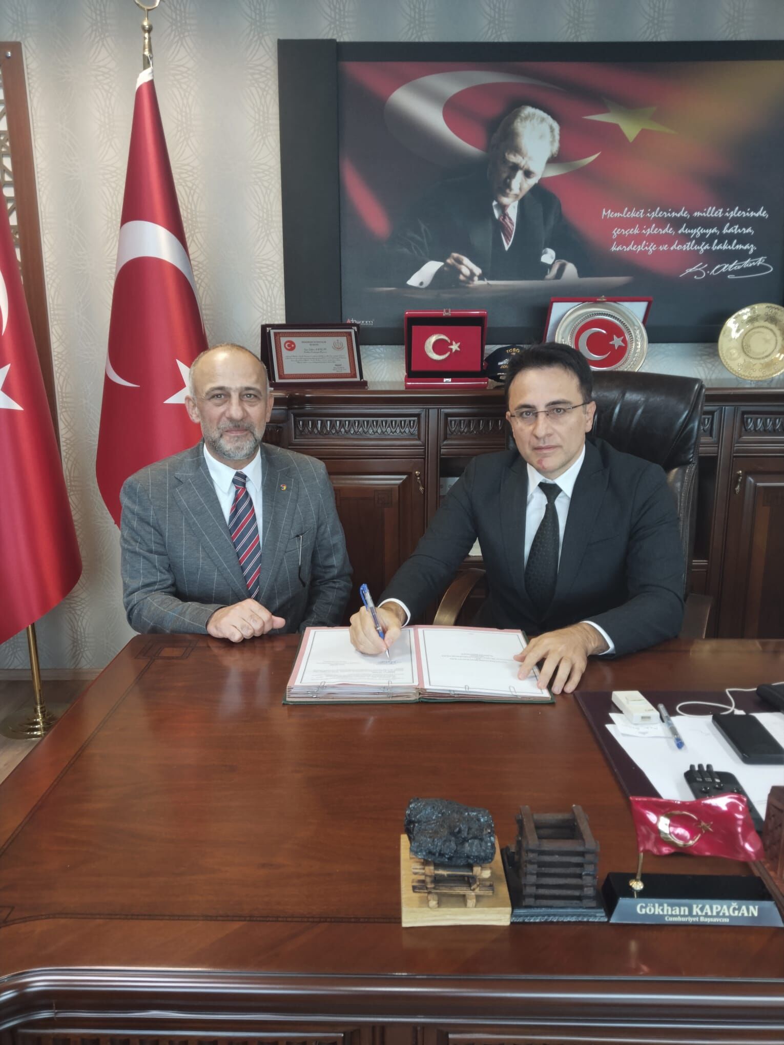 BAŞSAVCI GÖKHAN KAPAĞAN, ZONGULDAK İŞ DÜNYASININ TEMSİLCİLERİYLE BİR ARAYA GELDİ