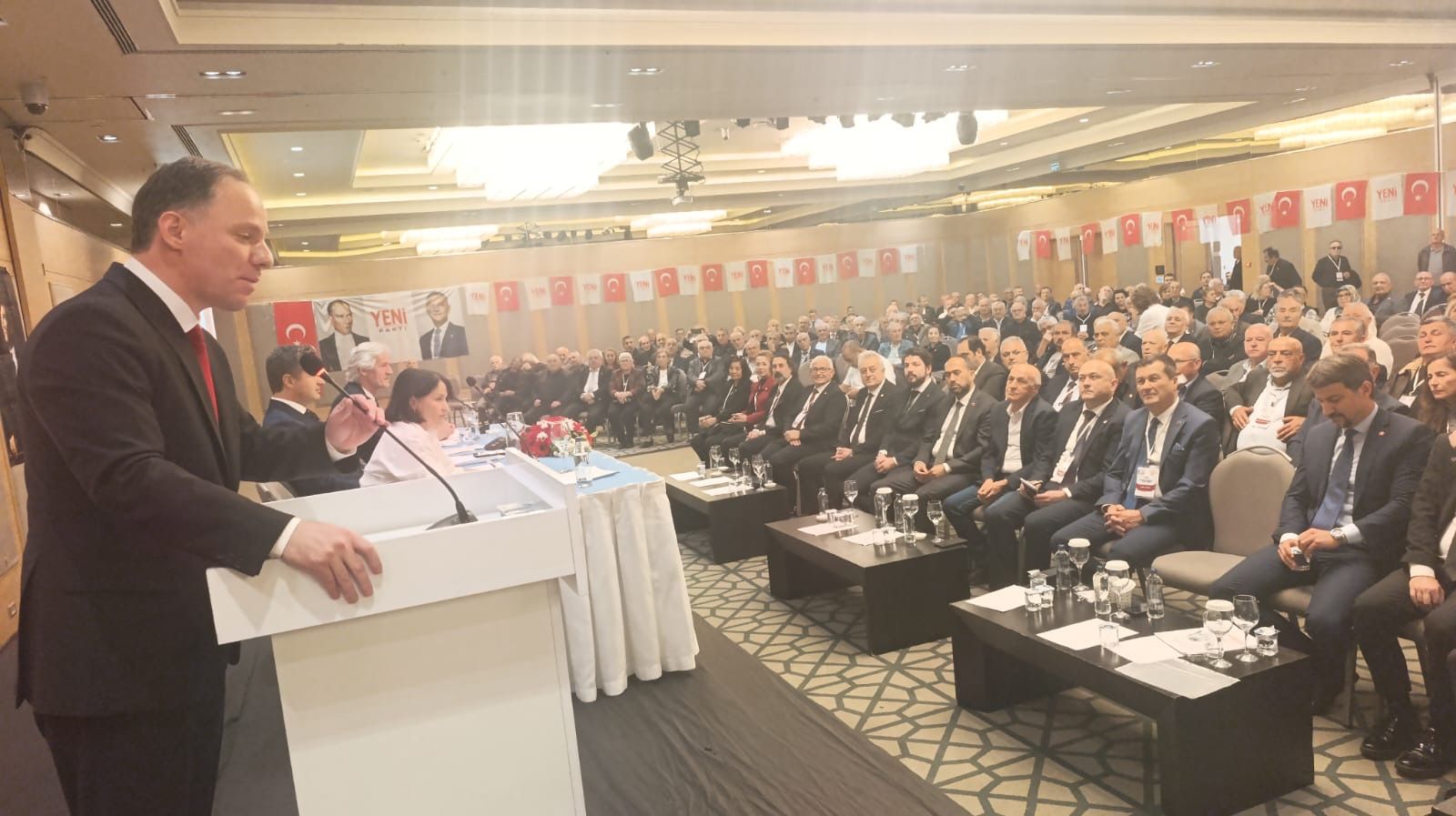 Deniz Yavuzyılmaz: "Yaptıklarımız Yapacaklarımızın Teminatıdır" Zonguldak İl Kongresinde Coşku ve Birlik Mesajı