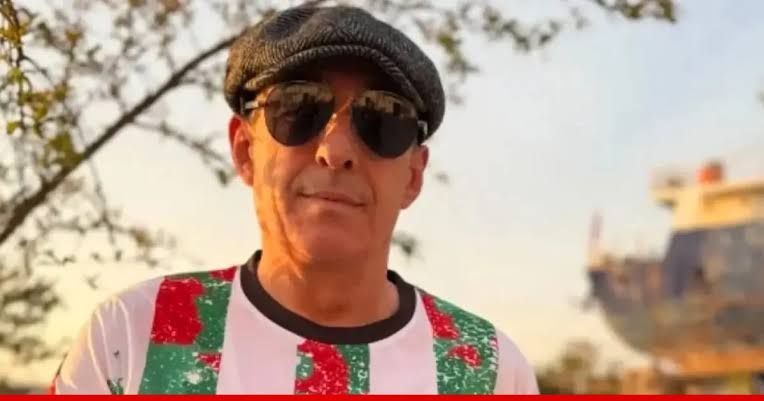 Eşref Saral Kimdir 1