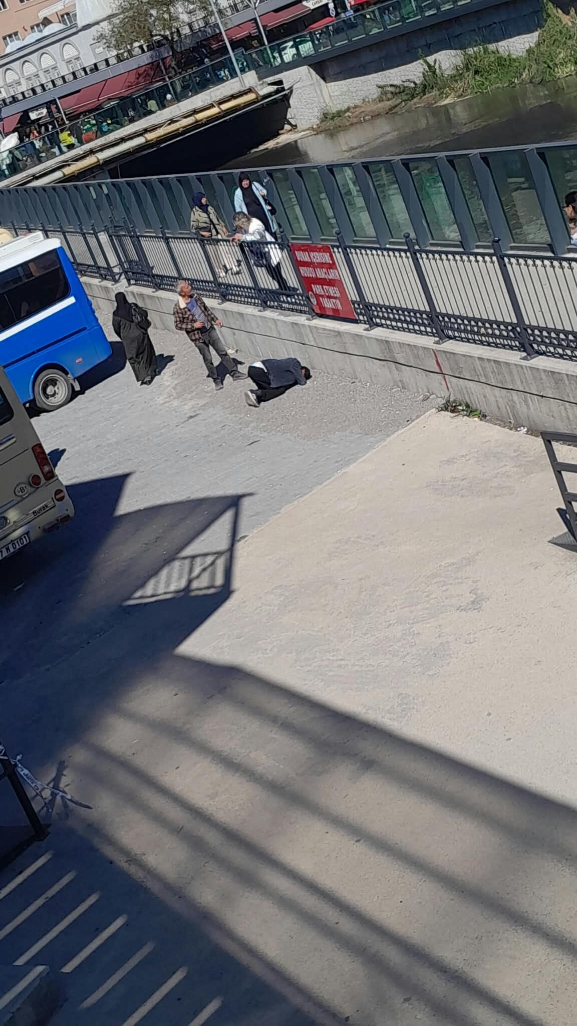 İmza Gazetesi̇ Zonguldak'ta Şaşırtan Anlar Yere Yığıldı (1)